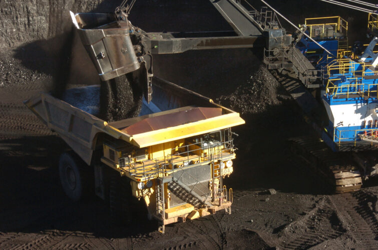 Trump efforts to help US coal undercut by export drop during trade war